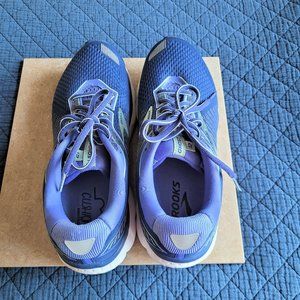 Ghost 12 Brooks Running shoes- Womens Size 10D